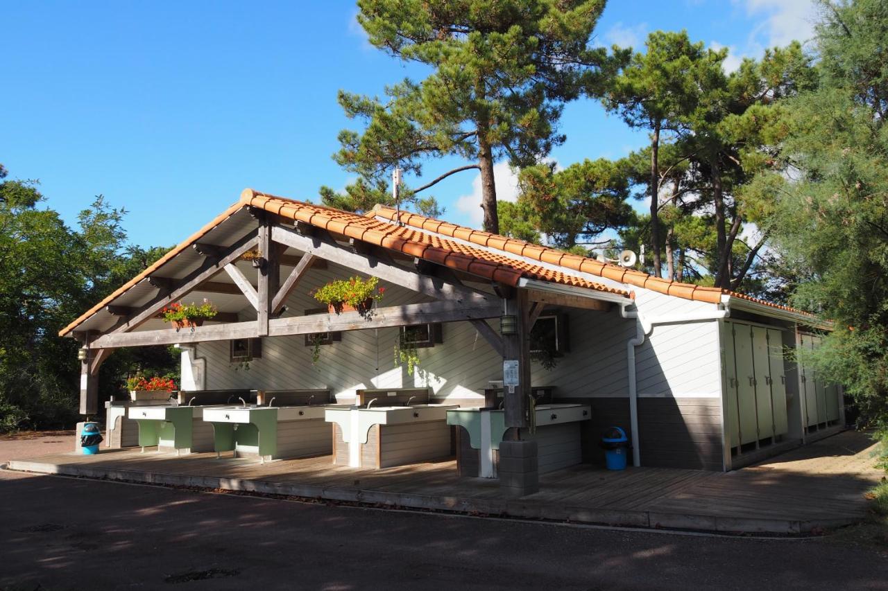 Hotel Camping Le Puits de l'Auture à Saint-Palais-sur-Mer Extérieur photo